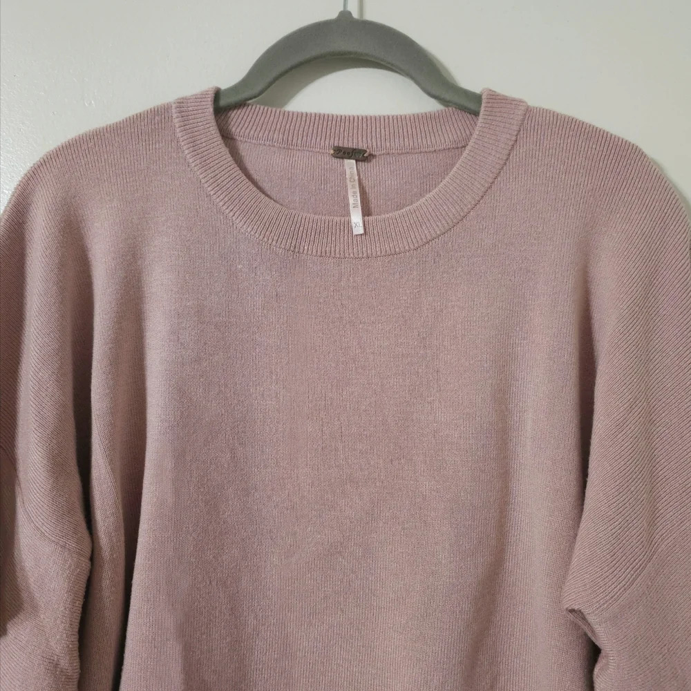 ✨️4/$20 POOF! Dusty Mauve Cropped Knit Crewneck Sweater Long Tiered Bell Sleeves - Picture 4 of 14